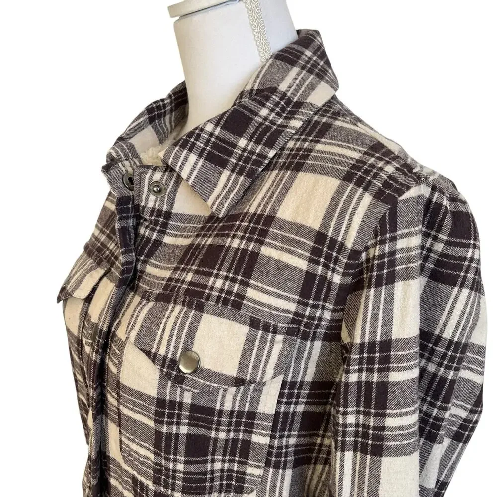 Lucky Brand Women's Jacket Shacket Size Small Sherpa Lined Crop Snaps Plaid